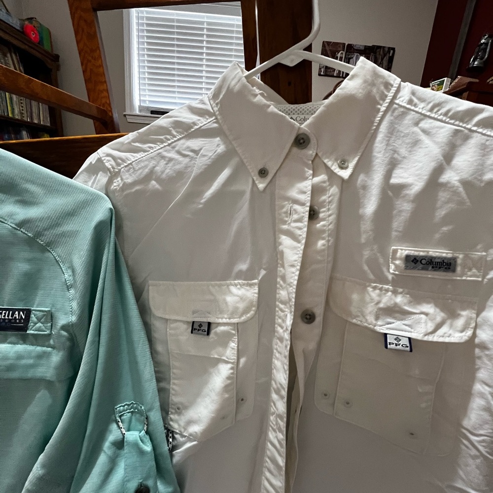 Columbia White Magellan Aqua Button-Up Shirt